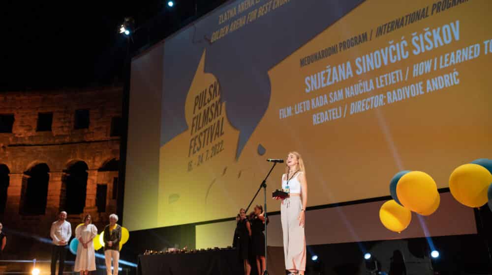 Pet Zlatnih arena i trijumf debitantskog filma "Zbornica" Sonje Tarokić, dve nagrade za "Leto kada sam naučila da letim" Radivoja Raše Andrića 1