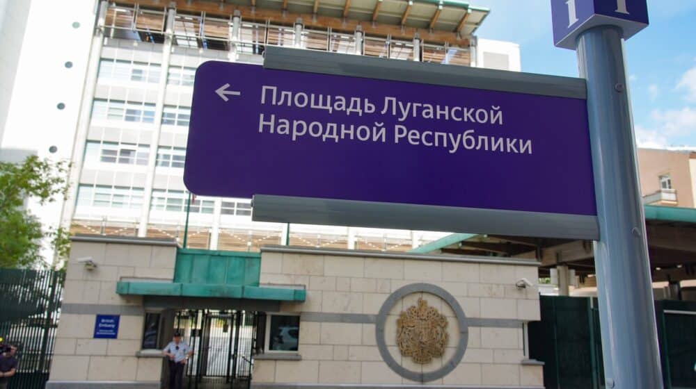 U otcepljenim ukrajinskim oblastima Rusija preimenovala ulice gde su britanska i američka ambasada 1