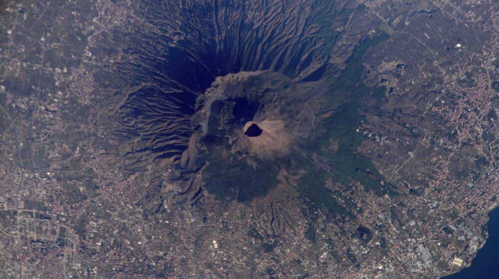 Turista upao u Vezuv 1