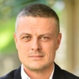 Mijatović: Niko neće biti manje Srbin ako izgovori da je u Srebrenici bio genocid 9