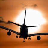 Avion iz Sudana sa više od 100 evakuisanih ljudi sleteo na aerodrom u Ajndhovenu 10