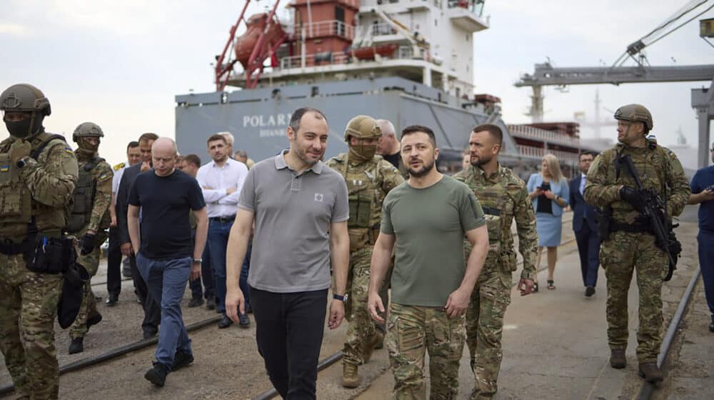 Zelenski došao u luku Čornomorsk da nadgleda prvo utovarivanje žitarica za izvoz 16
