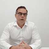 Bogdanović (Odgovor): Rešenje za Kosovo je podela 4