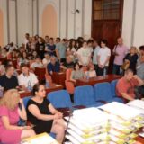 Zaječar: Podеljеnе Vukovе diplomе i priznanja najboljim učеnicima 6