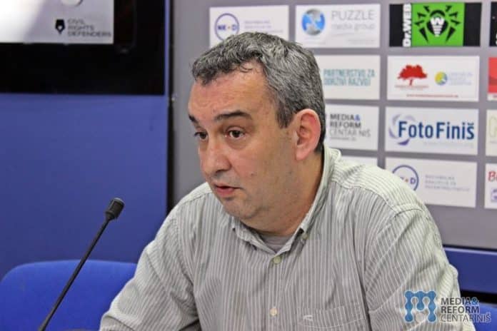 Dragan Đorđević "Only Fools and Horses": Sagovornici Danasa o "banalnoj porodičnoj razmirici" Informera sa Hepijem 3