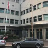 Tuča u gradskoj upravi u Nišu: Mlađi muškarac zadao više udaraca obezbeđenju (VIDEO) 2