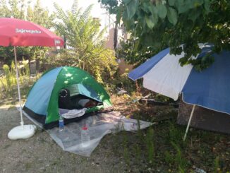 Šatori na zgarišu u znak protesta: Devet niških porodica poziva grad da ih stambeno zbrine nakon što su u požaru ostali bez domova 10