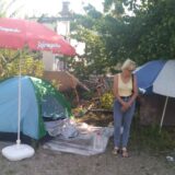 Šatori na zgarišu u znak protesta: Devet niških porodica poziva grad da ih stambeno zbrine nakon što su u požaru ostali bez domova 2