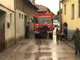 Žitelji sela Malča bez vode na tropskoj vrućini: Umesto priključenja na niški vodovod, Grad Niš im ponudio kontrolu komunalne milicije 2 Žitelji sela Malča bez vode na tropskoj vrućini: Umesto priključenja na niški vodovod, Grad Niš im ponudio kontrolu komunalne milicije 2