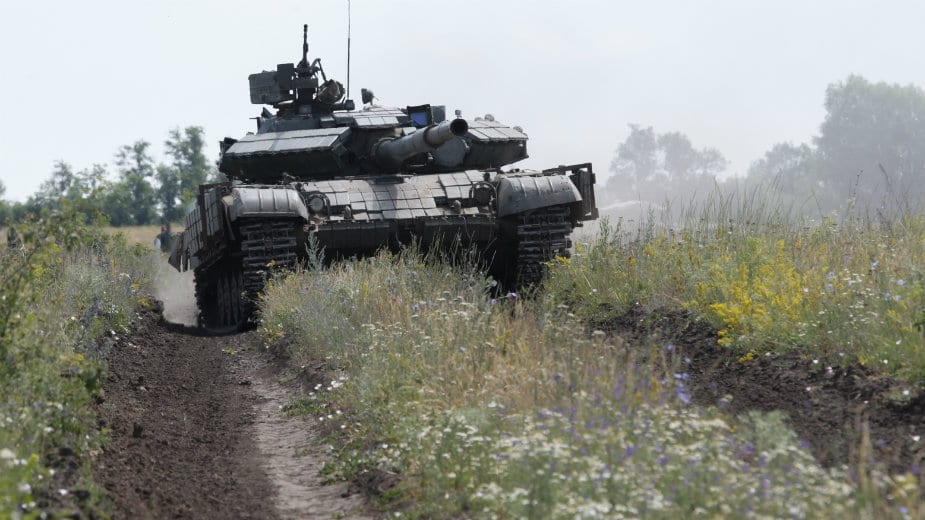 Rusija šalje svoje najsavremenije tenkove T-14 Armata na ukrajinski front 1