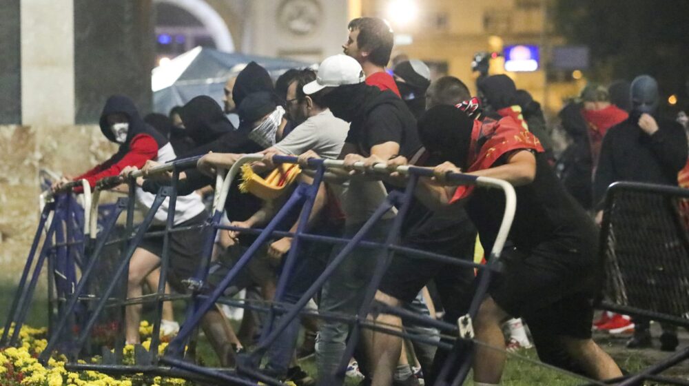 I večeras protesti i neredi u Skoplju, Mickoski tvrdi da su hteli da ga ubiju 1