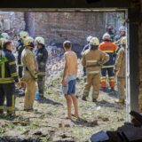 BLOG UŽIVO Pogođen stambeni blok u Donjecku: Poginulo 15 osoba, još 24 zarobljene u ruševinama 9