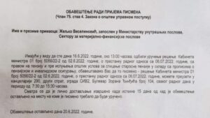 Da li je penzionisanje bivšeg pomoćnika ministra policije Željka Veselinovića skandal: "Tih dana nije ličio na sebe, bio je vidno uznemiren" 1 Da li je penzionisanje bivšeg pomoćnika ministra policije Željka Veselinovića skandal: "Tih dana nije ličio na sebe, bio je vidno uznemiren" 1