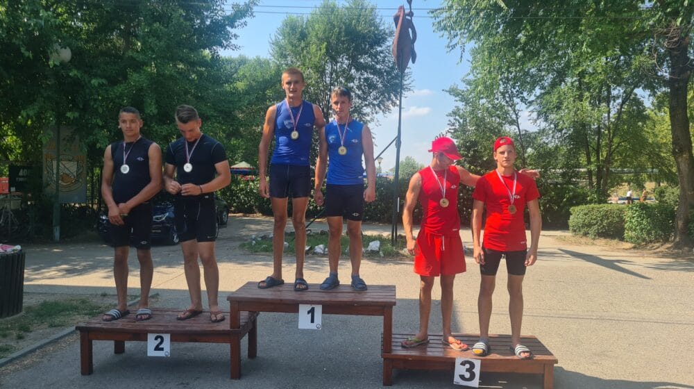Zrenjaninski kajakaški dvojac Bojanić i Trubajić kadetski prvaci Vojvodine 1