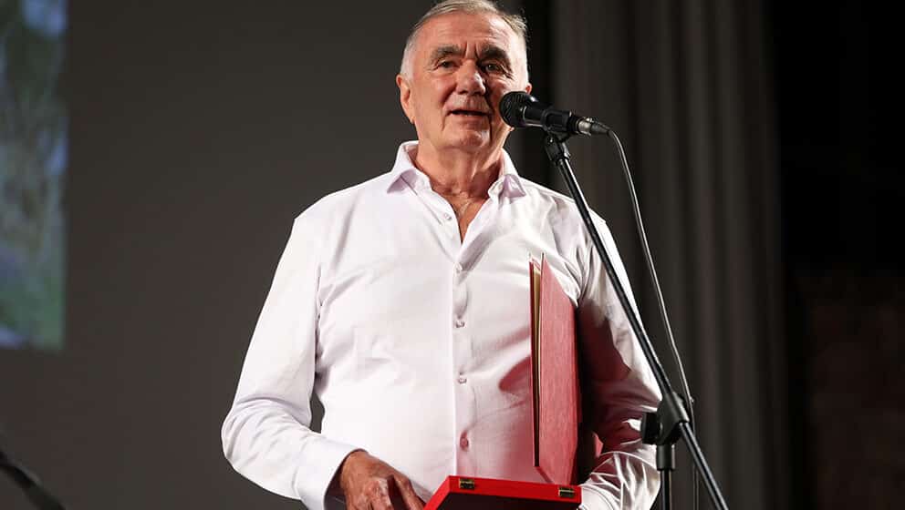 Dušan Kovačević to tamo peva 1