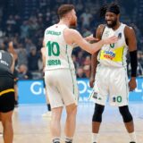 Džon Holand novo pojačanje Crvene zvezde 7