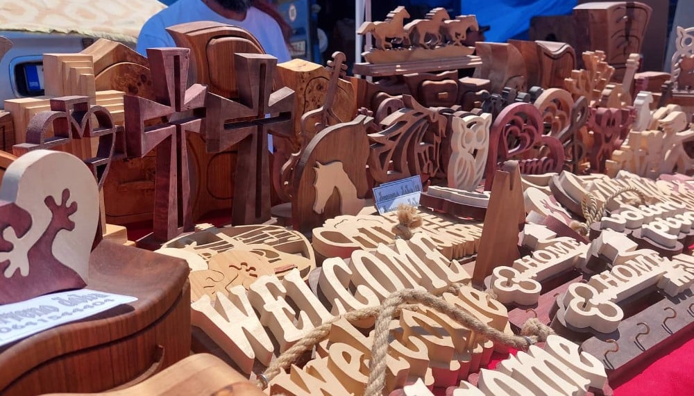 Hemijski inženjer iz Zaječara od drveta izrađuje unikatne predmete 2