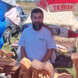 Hemijski inženjer iz Zaječara od drveta izrađuje unikatne predmete 4