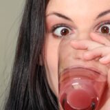 Kako zaustaviti štucanje: Poljubac može pomoći 2