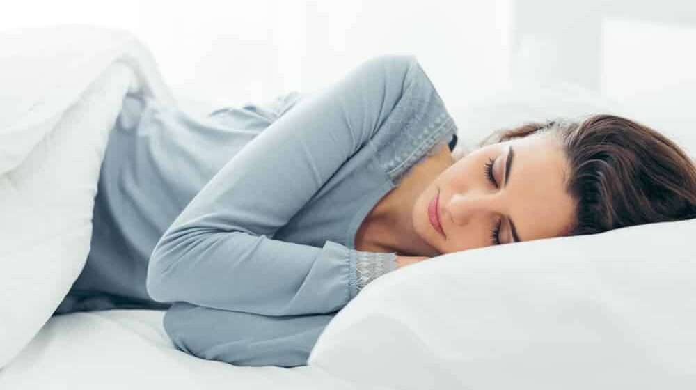 Najbolja poza za spavanje dok traju vrućine: Održavaće vašu telesnu temperaturu nižom 1