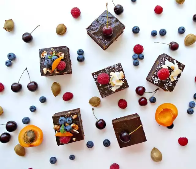 Recept nedelje: Sočne čokoladne kocke 2 Recept nedelje: Sočne čokoladne kocke 2