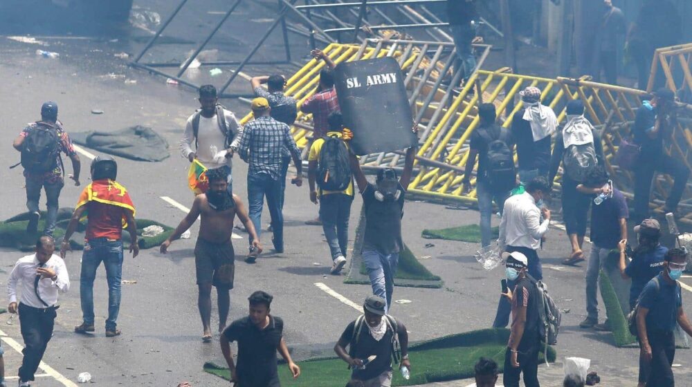 Premijer Šri Lanke Ranil Vikremesinge podneo ostavku nakon upada demonstranata u rezidenciju predsednika 1