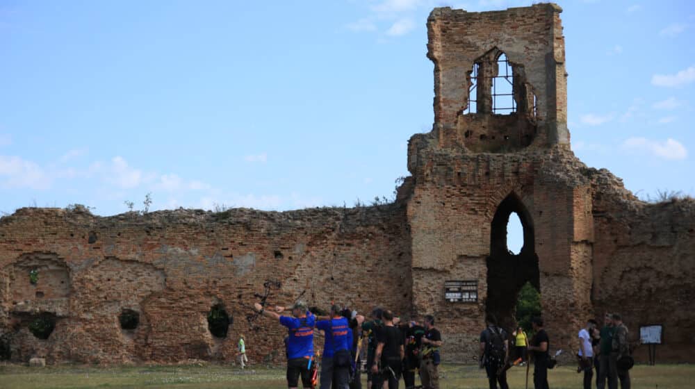 Zrenjaninski streličarski klub osvojio srebrnu medalju na Gusarskom kupu u Baču 1