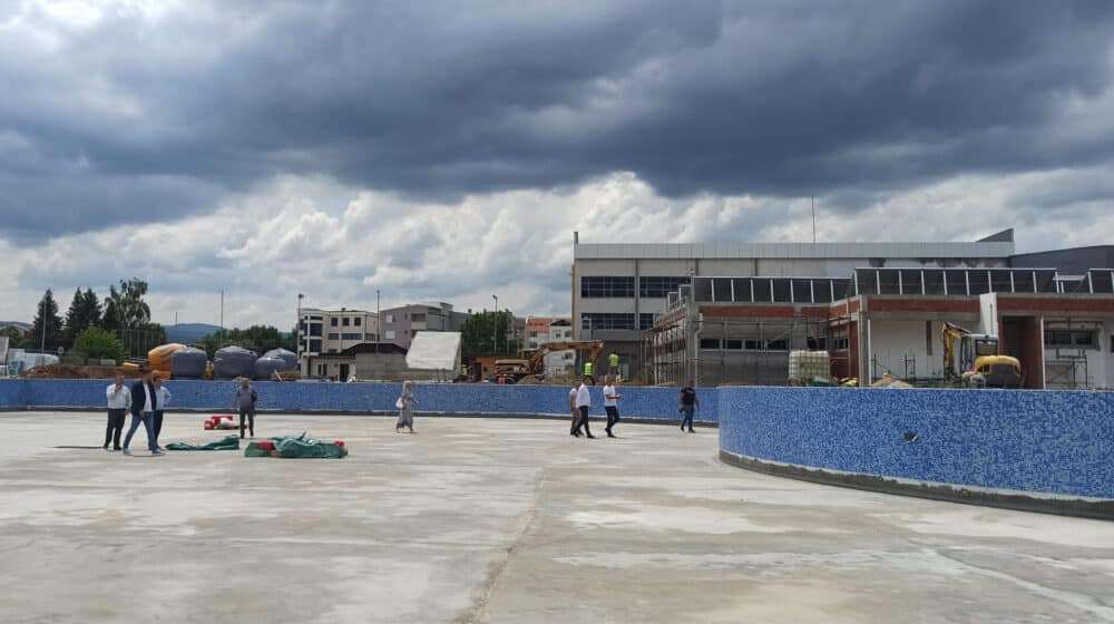 Završetak radova na izgradnji otvorenog bazena u Pirotu diktiraju vremenski uslovi 1