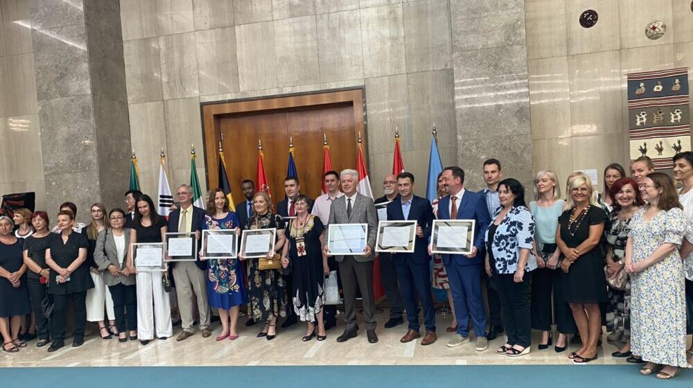 Inicijativa Vlade i Etno mreže obezbedila posao za stotine žena iz ruralnih krajeva 1