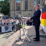 Komšić u Štutgartu: Negatori slave genocid, to neće proći nekažnjeno 7