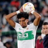 Mohika na meti Barselone 10