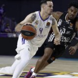 Tompkins i Ertel u Zenitu 8