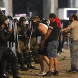 Na protestima u Skoplju povređeno 47 policajaca i privedeno 11 demonstranata 10