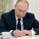 Putin potpisao novi zakon: Kazna za nepoštovanje do 20 godina zatvora 3