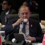 Lavrov posramljen napušta samit G20: Svetski lideri odbili da se sa njim fotografišu, ignorisali ga na večeri 2
