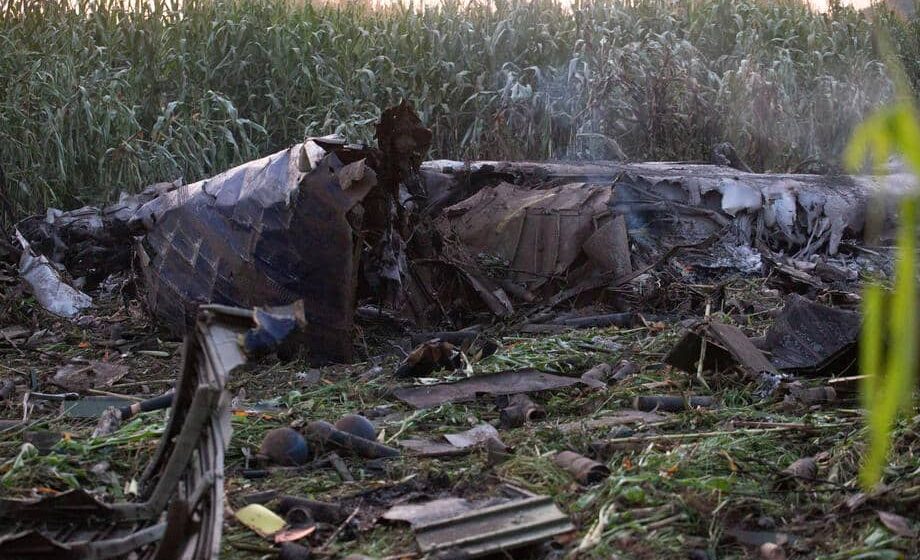 FOTO U Grčkoj se srušio ukrajinski avion koji je leteo iz Niša za Aman 1