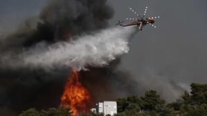 Požar na zapadu Kanade, evakuisano više hiljada stanovnika