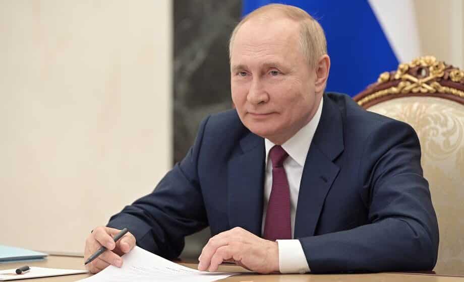 Peskov: Sa Putinovim zdravljem je sve u redu 1