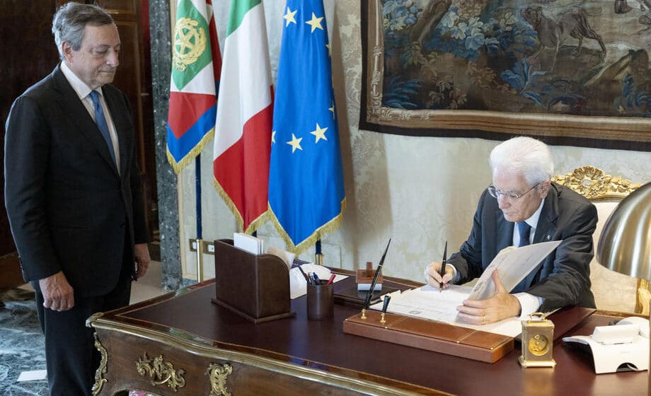 Matarela raspustio parlament, Italija ide na vanredne izbore 1