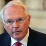 Hil zagonetno o videu Ambasade SAD: Neka gledaoci procene da li je reakcija na kampanju bojkota 9