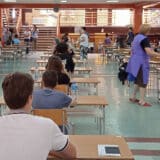 Osmaci danas polažu probni ispit iz matematike 8