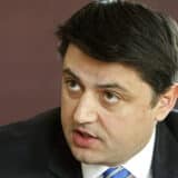 Bivši ambasador Srbije Božović stigao u Nikšić, ukinuta mu zabrana o ulasku u Crnu Goru 5