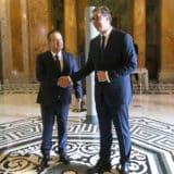 Može li i ko da bude premijer iz redova koalicionih partnera SNS? 7