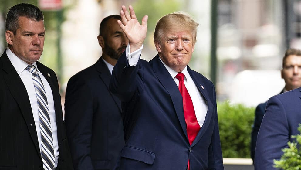 Tramp se obrušio na FBI: „Njima i Ministarstvu pravde treba oduzeti sredstva dok se ne urazume“ 1