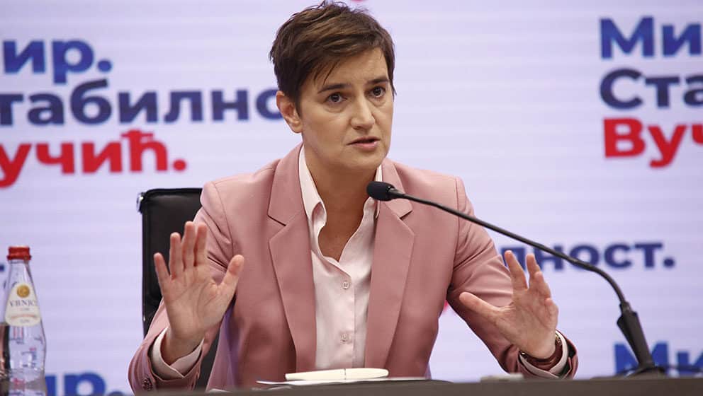 Šta Ana Brnabić kaže na natpise o prinudnom skupljanju pristalica za miting SNS 1