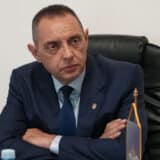 Vulin odgovorio Milanoviću: Srbija nikada neće prestati da traži pravdu za pobijenu decu 15