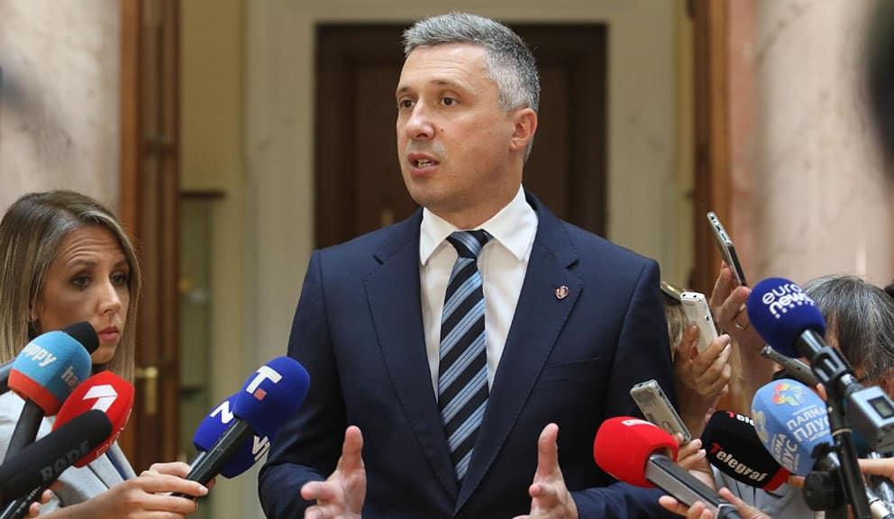 Polemika Radeta Baste i Boška Obradovića: Ko je ratovao za Kosovo i ko je za NATO 2 Polemika Radeta Baste i Boška Obradovića: Ko je ratovao za Kosovo i ko je za NATO 2