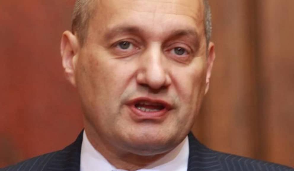 "SNS se ponaša kao da je monarhija, šalje princa Danila u državne posete": Sagovornici Danasa o retorici povodom dana RS 4 "SNS se ponaša kao da je monarhija, šalje princa Danila u državne posete": Sagovornici Danasa o retorici povodom dana RS 4