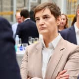 Ana Brnabić optužuje "Danas" zbog objavljivanja Vučićevih "ličnih podataka" 15