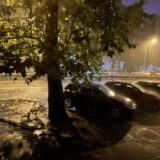 Snažno nevreme potopilo Novi Sad, oštećeni automobili, poplavljeni stanovi (VIDEO) 7